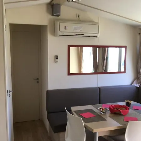 Apartment Au 120 Grand Mobilhome Clim