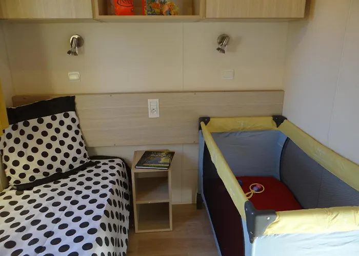 Au 120 Grand Mobilhome Clim Apartman *