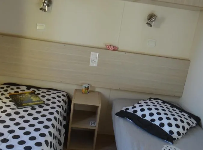 Au 120 Grand Mobilhome Clim Apartman Port-la-Nouvelle
